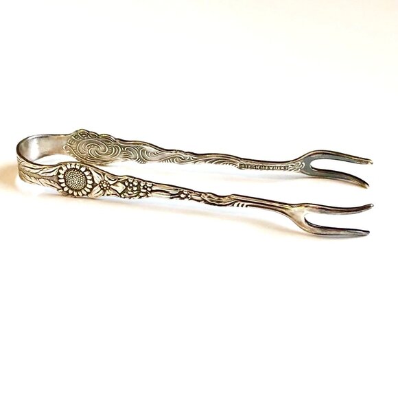 Antique Nils Johan Sweden Silver Plate Petite Forked Sugar Tongs Amsterdam Flora - Picture 1 of 9